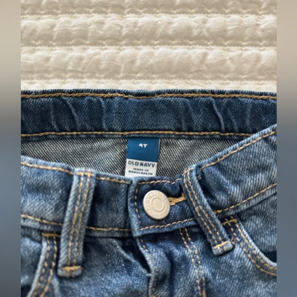 Old Navy shorts girls size 4T